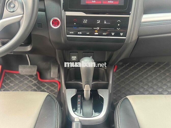 Honda Jazz 2019 1.5 VS - 57000 km màu trắng
