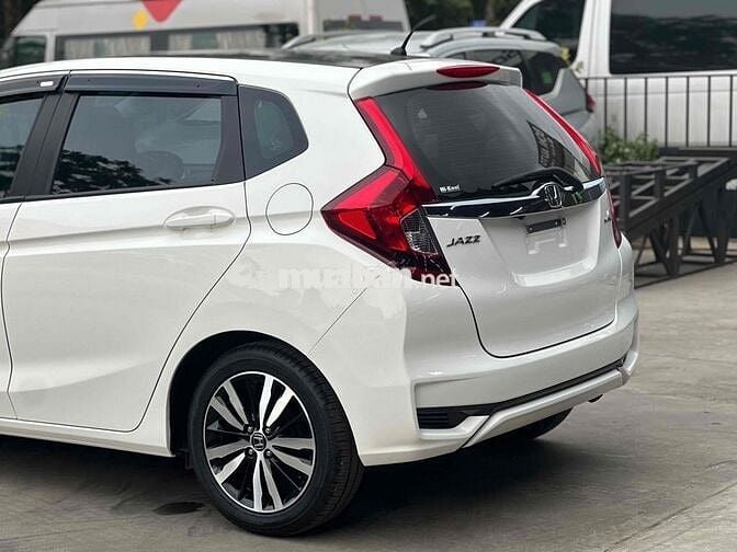 Honda Jazz 2019 1.5 VS - 57000 km màu trắng