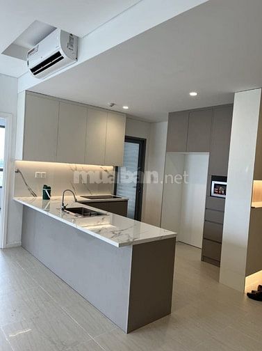 Bán căn hộ 3 phòng ngủ Đảo Kim Cương Quận 2, view hồ bơi, giá tốt