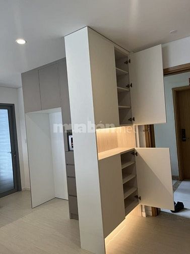 Bán căn hộ 3 phòng ngủ Đảo Kim Cương Quận 2, view hồ bơi, giá tốt