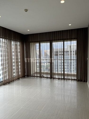 Bán căn hộ 3 phòng ngủ Đảo Kim Cương Quận 2, view hồ bơi, giá tốt