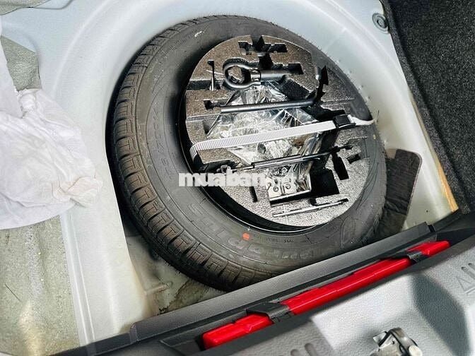 🔥 Volkswagen Polo Hatback Trắng 2020