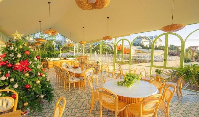 BÁN VIlLA CHÂU ÂU CAO CẤP GIỮA LÒNG ĐÀ LẠT