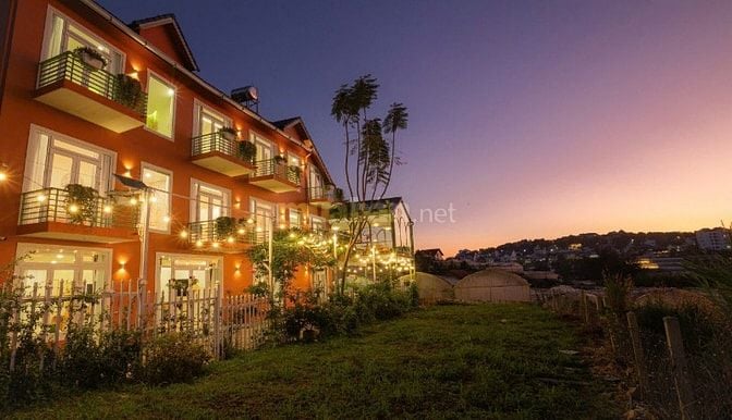 BÁN VIlLA CHÂU ÂU CAO CẤP GIỮA LÒNG ĐÀ LẠT