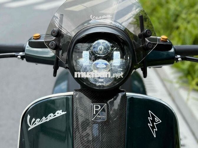 Vespa GTS 150cc Nhập Ý Full Đồ Chơi Real !