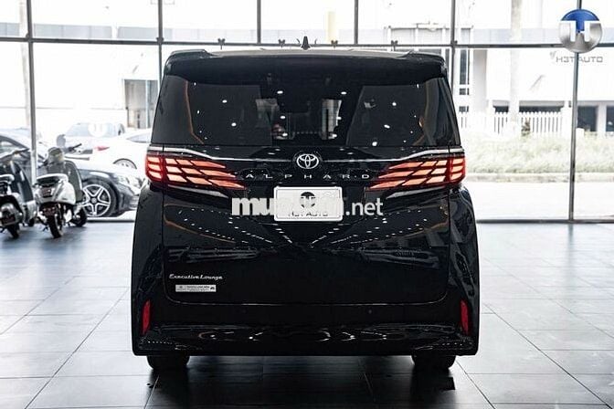 Toyota Alphard 2024 Xăng - 10000 km