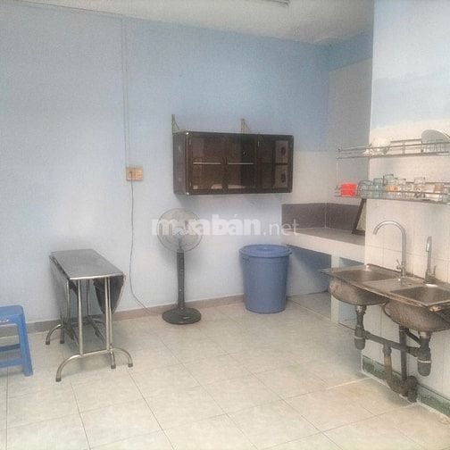 Cho thuê mặt bằng kinh doanh kết hợp ở, DT 4x13m, giá thuê 13tr/Tháng