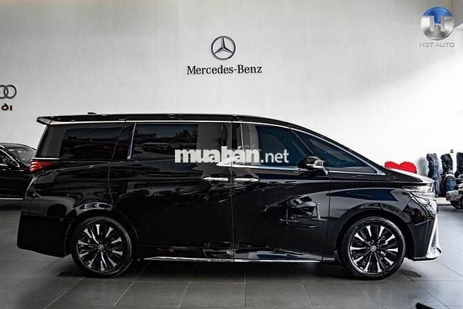 Toyota Alphard 2024 Xăng - 10000 km