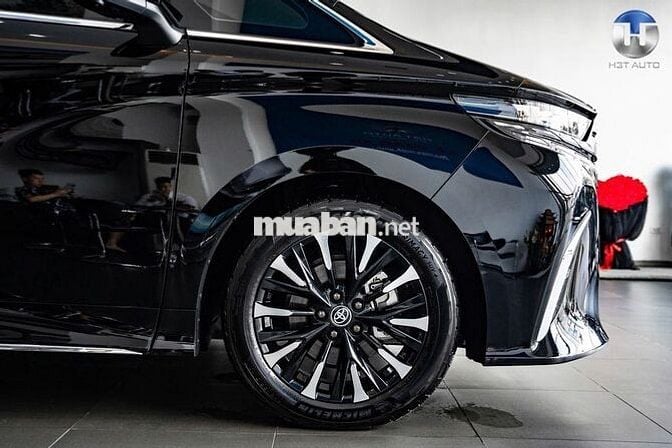 Toyota Alphard 2024 Xăng - 10000 km