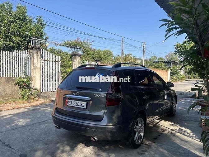 Hyundai i30 2009 1.6 AT - 95000 km