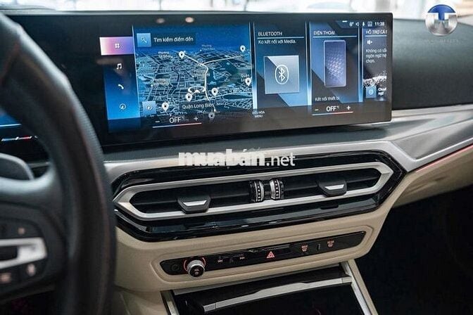 BMW 3 Series 2023 320i Sport Line - 15000 km