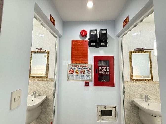 Cho thuê 818m2 nhà đường Nguyễn Thị Thập gần Lâm Văn Bền Quận 7. 