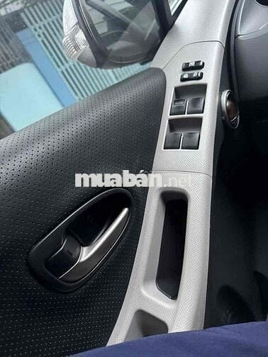Toyota Yaris 2011 1.5 AT - 11 km