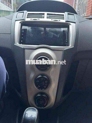 Toyota Yaris 2011 1.5 AT - 11 km