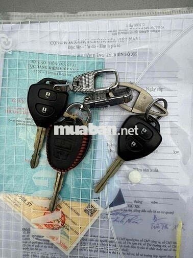 Toyota Yaris 2011 1.5 AT - 11 km