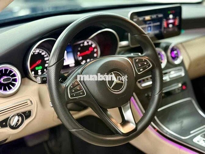 MERCEDES BENZ C200 Model 2018 siêu lướt
