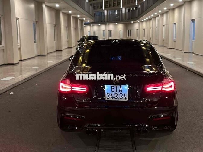 BMW 3 Series 2013 320i - 100000 km