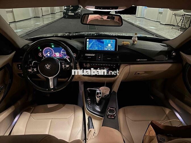 BMW 3 Series 2013 320i - 100000 km
