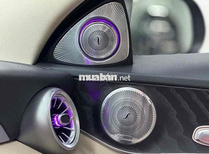 MERCEDES BENZ C200 Model 2018 siêu lướt