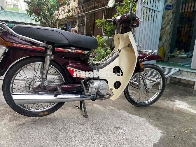 xe nhập nguyên thùng không lai phụ tùng