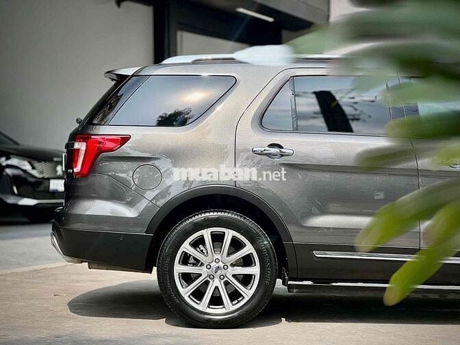 Ford Explorer 2.3L Ecoboost Limited 2017 siêu chât