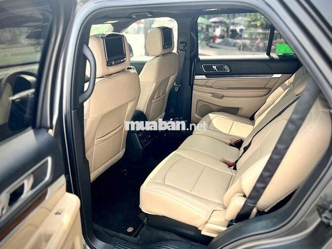 Ford Explorer 2.3L Ecoboost Limited 2017 siêu chât