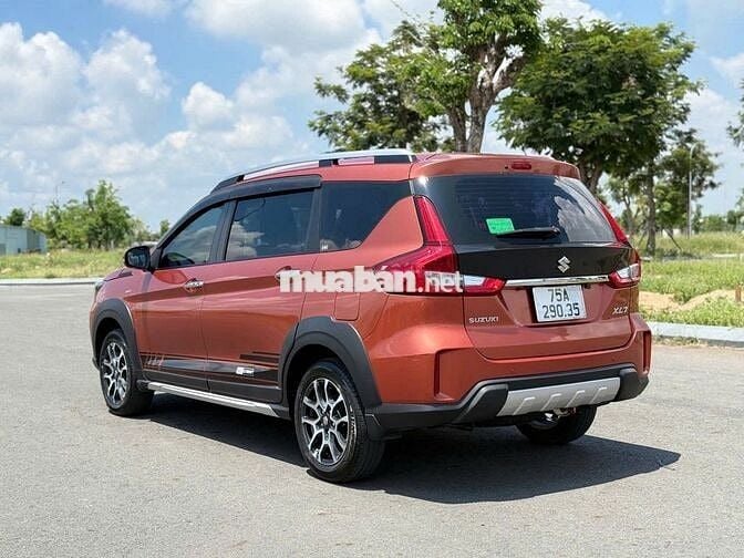 Xe gia đình Suzuki XL7 2022 GLX AT - 31000 km