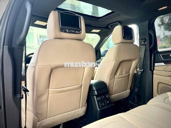 Ford Explorer 2.3L Ecoboost Limited 2017 siêu chât
