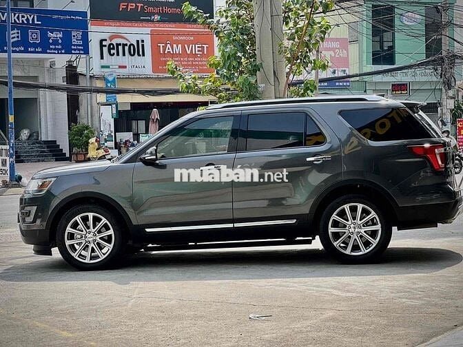 Ford Explorer 2.3L Ecoboost Limited 2017 siêu chât
