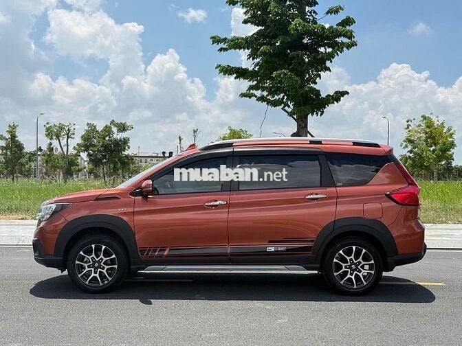Xe gia đình Suzuki XL7 2022 GLX AT - 31000 km