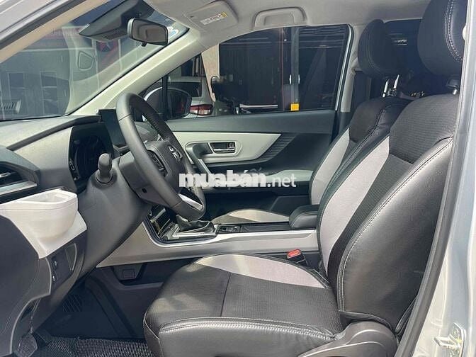 Toyota Veloz Top 2023 - 22000 km Zin 100% Bank 70%