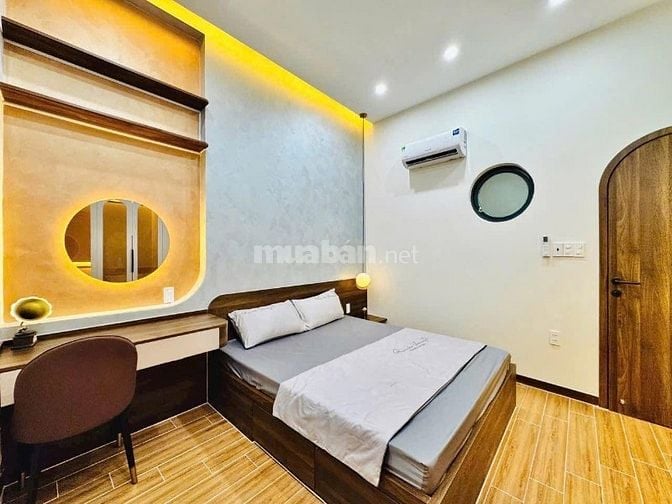 Kẹt tiền bán gấp nhà Huỳnh Tấn Phát. Tân Thuận Đông. Quận 7. 2 tỷ 990.