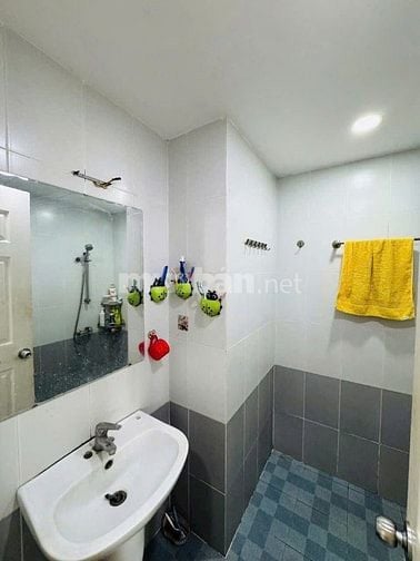 Chung cư Carillon 2 -Hòa Thạnh, Tân Phú : 97m2, 3p ngủ, 2wc, NT, 12tr/