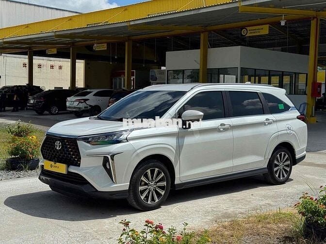 Toyota Veloz Cross 2022 CVT Chỉ Từ 190Triệu