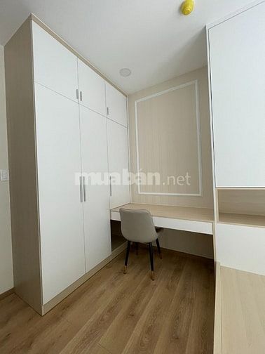 Cần bán gấp căn hộ Central Plaza, DT: 60m2, 2PN, 2wc, giá: 3,9 tỷ, SH