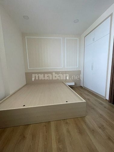 Cần bán gấp căn hộ Central Plaza, DT: 60m2, 2PN, 2wc, giá: 3,9 tỷ, SH