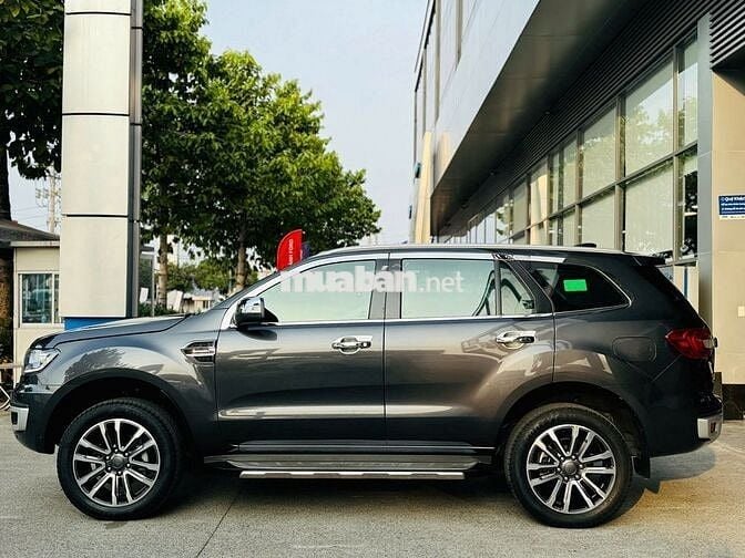 Ford Everest Titanium 2 cầu 2019 Màu Xám - Xe Đẹp