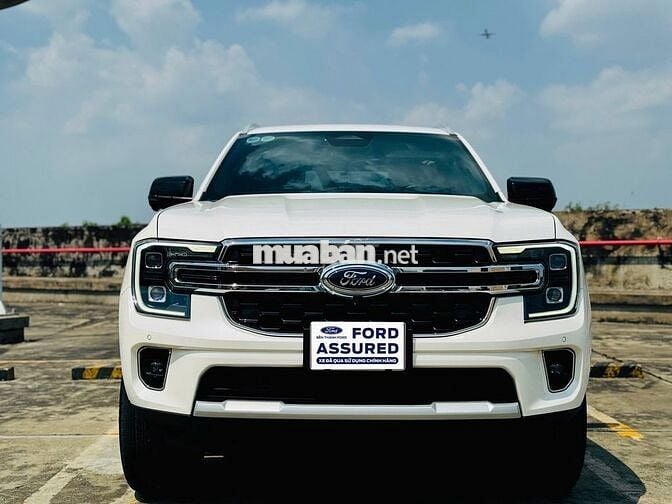 Ford Everest 2023 Titanium 2 Cầu - Xe Lướt Giá Tốt