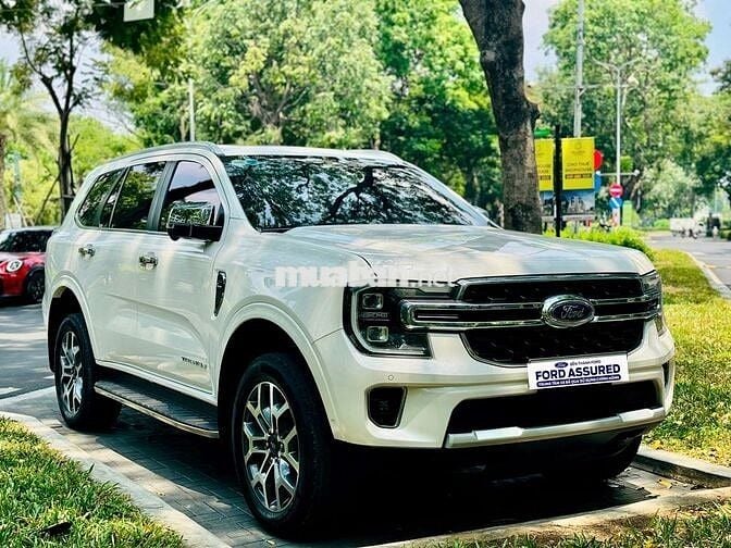 Ford Everest Titanium 2022 2 Cầu - Form Mới - Đẹp