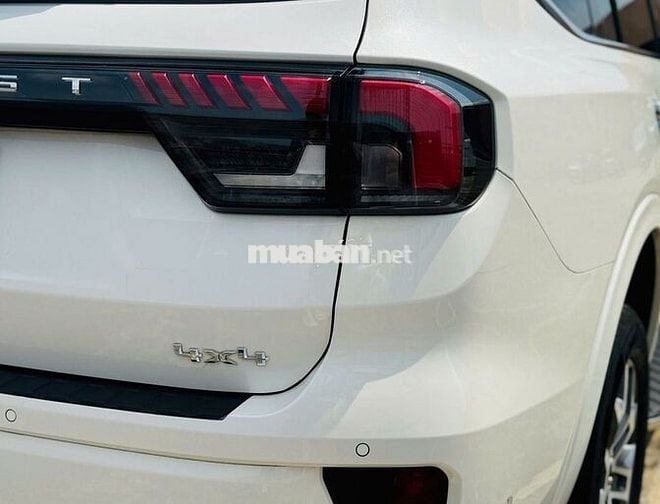 Ford Everest 2023 Titanium 2 Cầu - Xe Lướt Giá Tốt