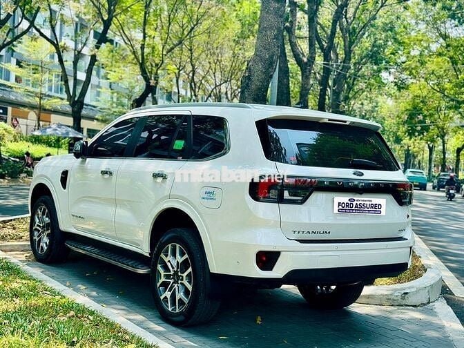 Ford Everest Titanium 2022 2 Cầu - Form Mới - Đẹp