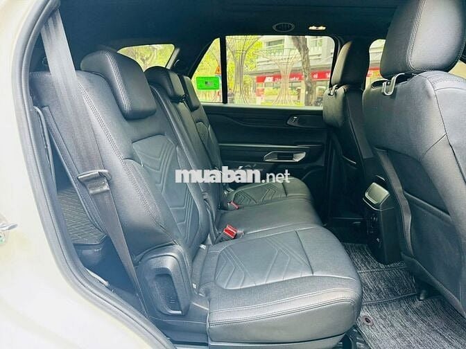 Ford Everest Titanium 2022 2 Cầu - Form Mới - Đẹp