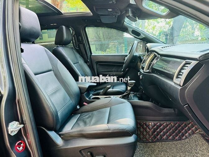 🏆Ford Everest Titanium 2018 2 Cầu - Xe Chính Hãng