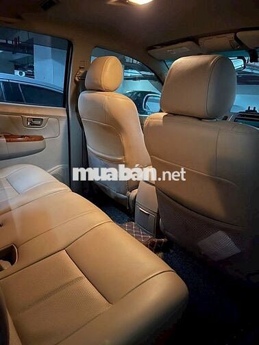 Toyota Fortuner 2009 2.7V 4x4 AT - 13 km
