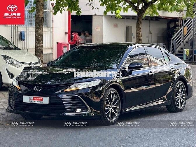 Toyota Camry 2022 2.0 G - 3vạn - Trả trước 362tr
