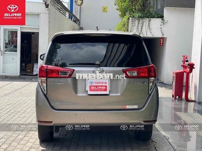 Toyota Innova 2016 2.0E