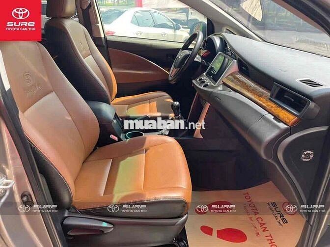Toyota Innova 2016 2.0E
