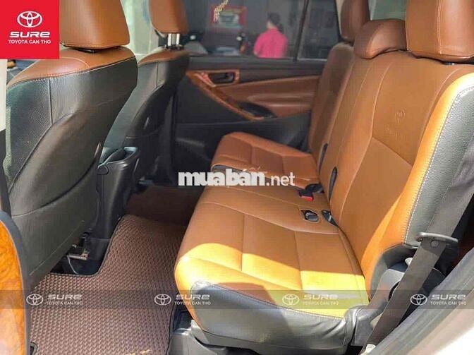 Toyota Innova 2016 2.0E