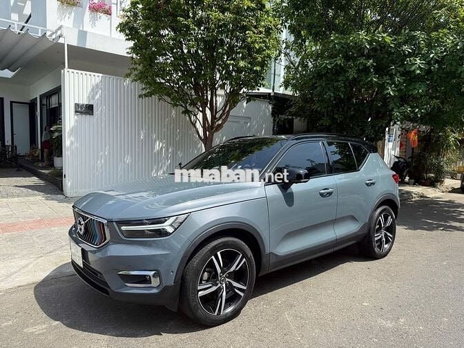 Volvo XC40 2021 R-Design - 48000 km