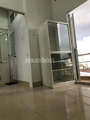 Nhà Đinh Bộ Lĩnh, Bình Thạnh, 35m2, nhà góc, có cửa hậu giá 13,5tr